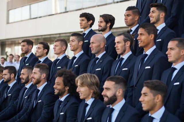 阿夫迪亚空砍37分，马刺115-102击败开拓者，福克斯37分率队稳居西部第五